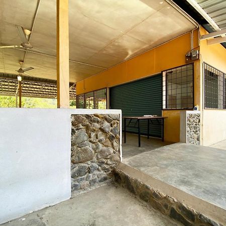 Oyo 90268 Lohan Point Lodge Ranau Exterior photo